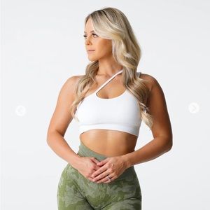 NVGTN Seamless Sports Bra